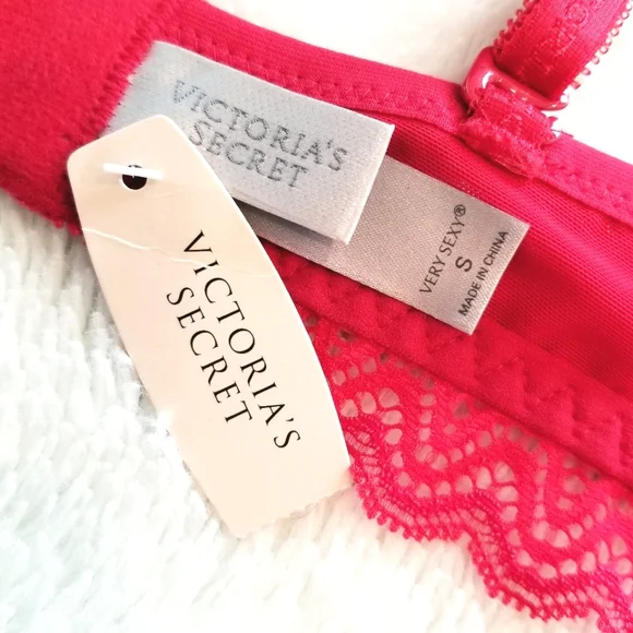 Victoria's Secret Vintage Embroidered Lace Mesh Velvet Balconet Sling Bra NWT